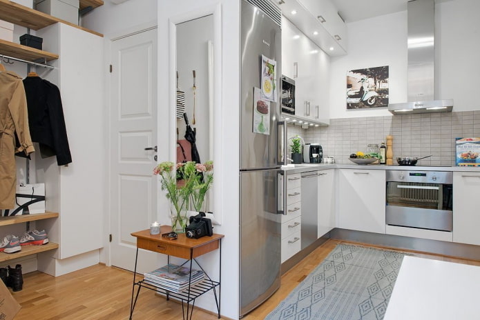cucina in una nicchia all'interno del corridoio