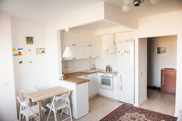 Cucina a U in una nicchia all'interno