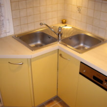 Opzioni di design della cucina con un lavello nell'angolo-4