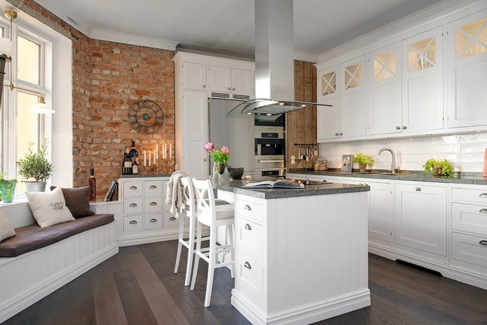 isola nell'interno della cucina in stile scandinavo