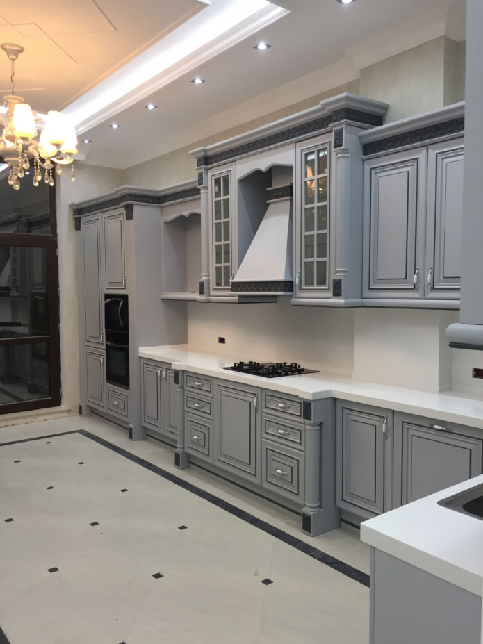 cucina classica grigia