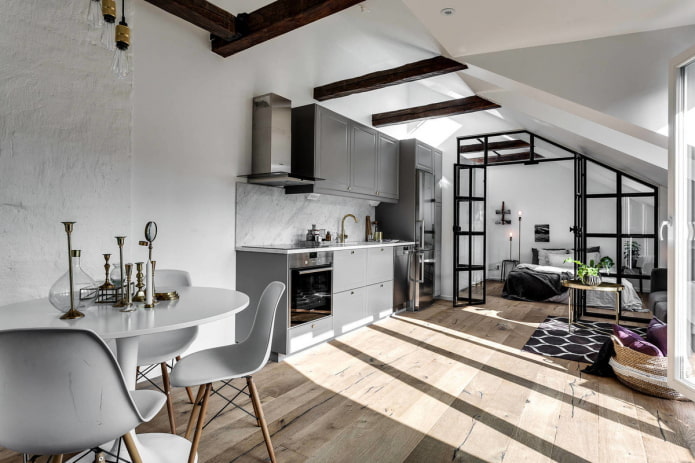 Progettazione degli interni di una cucina-studio in stile scandinavo