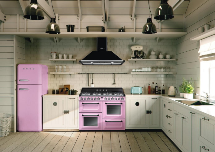 Elettrodomestici colorati in cucina
