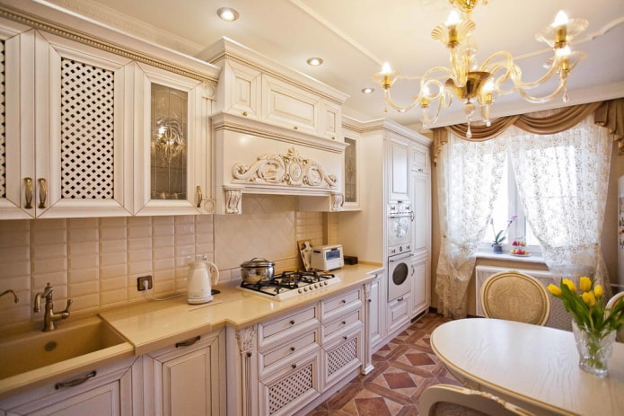 grembiule all'interno di una cucina classica