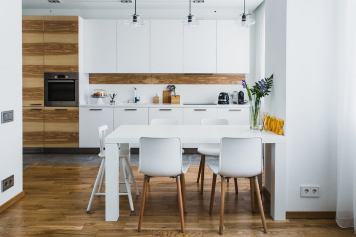 Design bianco e legno