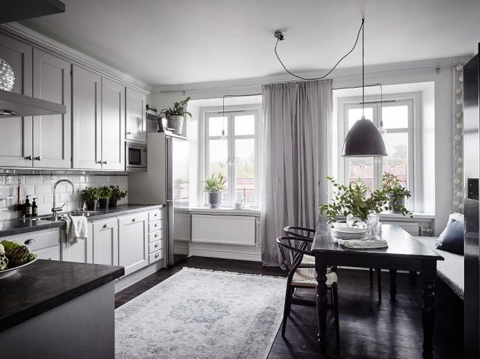 Cucina-soggiorno stanza con facciate classiche