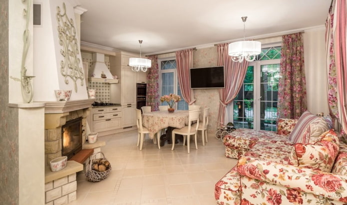 interno della cucina in stile provenzale