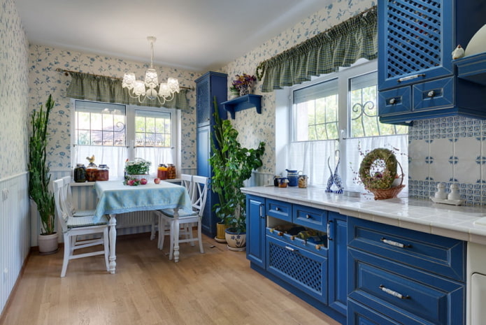 decorazione dell'interno della cucina in stile provenzale