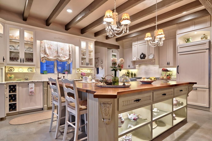 decorazione dell'interno della cucina in stile provenzale