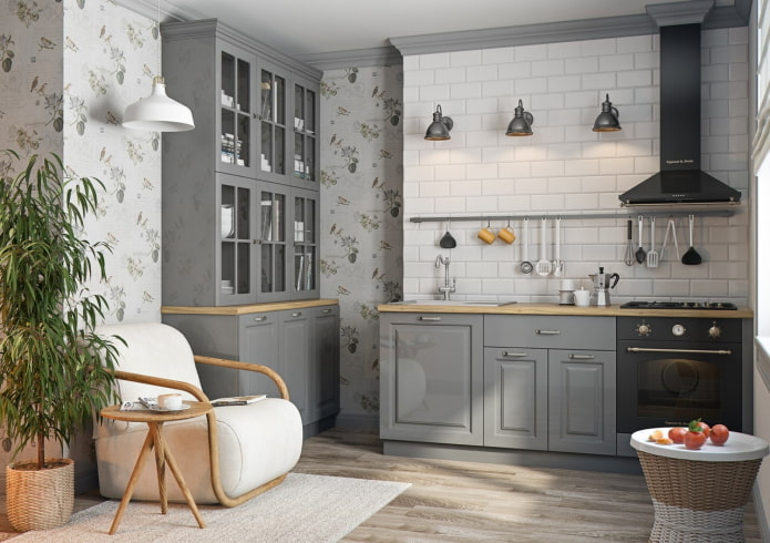 Stile provenzale all'interno di una cucina grigia