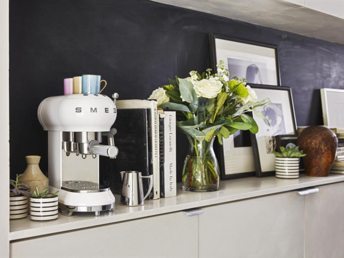 macchina per il caffè retrò all'interno