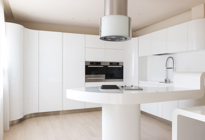 cucina luminosa in stile moderno