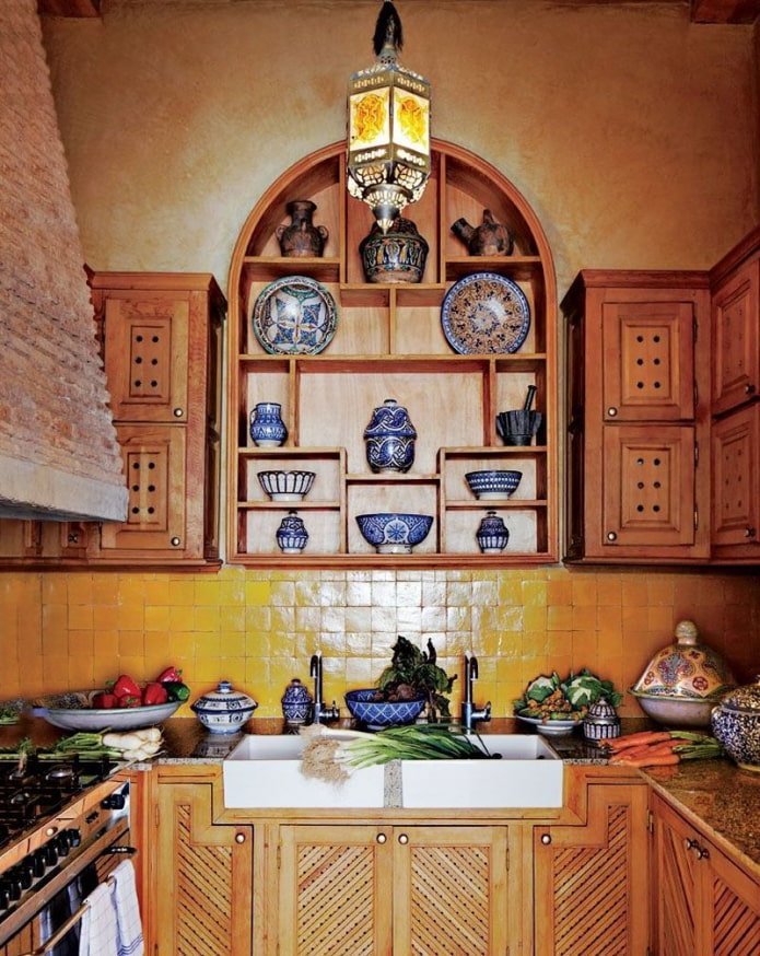stoviglie decorative orientali