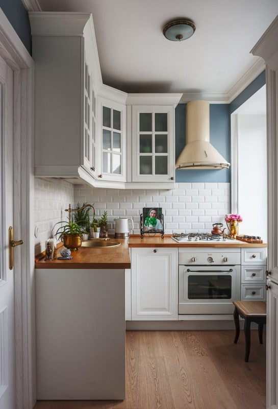 facciate della cucina con vetro