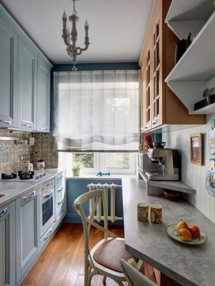 cucina piccola a due file