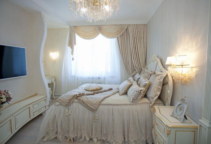 swagi nell'interno della camera da letto