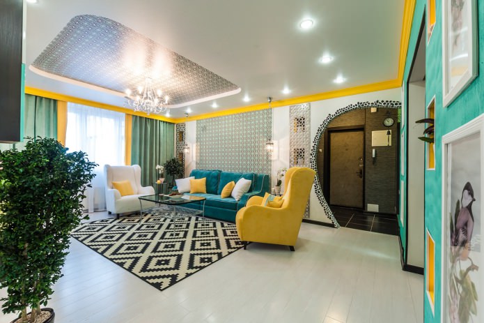 soggiorno luminoso con laminato bianco