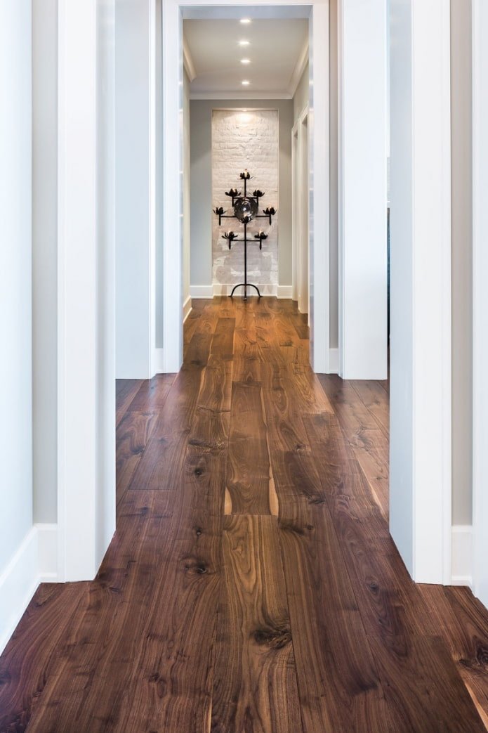 laminato effetto legno bruciato