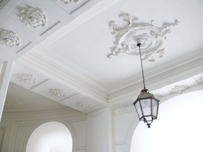 struttura del controsoffitto con stucco