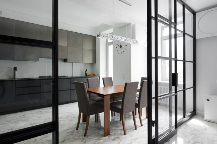 linoleum in marmo nell'interno della cucina