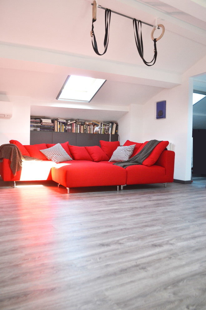 linoleum grigio con finto laminato all'interno