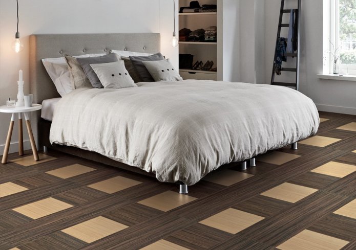 linoleum sul pavimento nell'interno della camera da letto