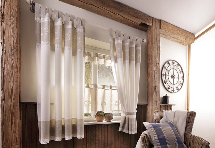 tende in lino con pizzo