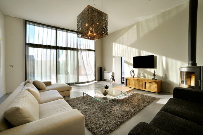 lampadario all'interno della sala in stile moderno
