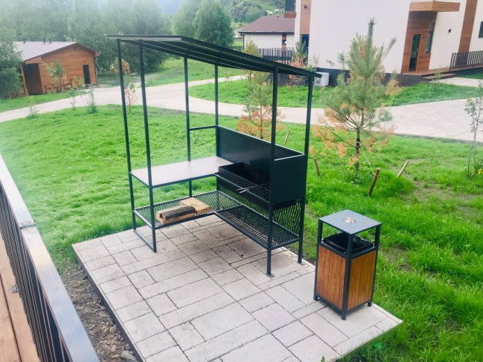 piccolo barbecue nella dacia