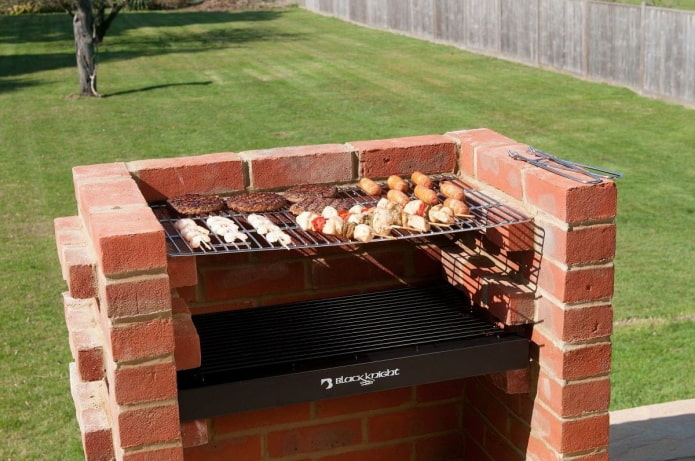 barbecue in mattoni