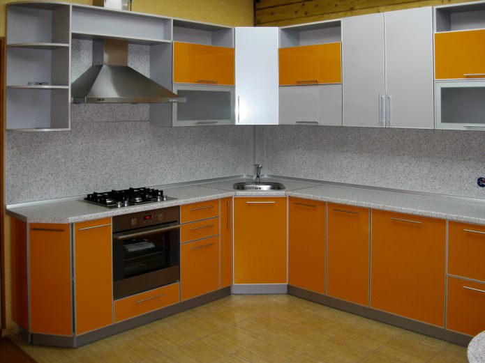 Facciate della cucina in plastica