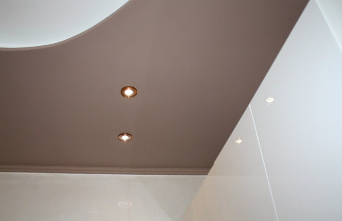 soffitto teso opaco di colore marrone