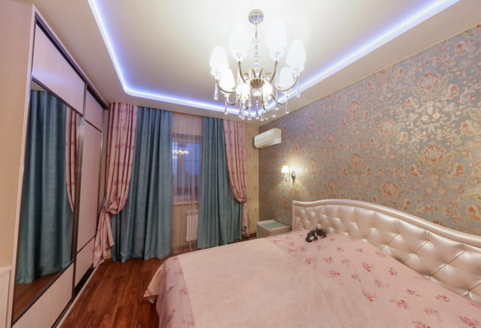 tela tesa nell'interno della camera da letto