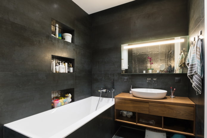 mobile aperto in bagno