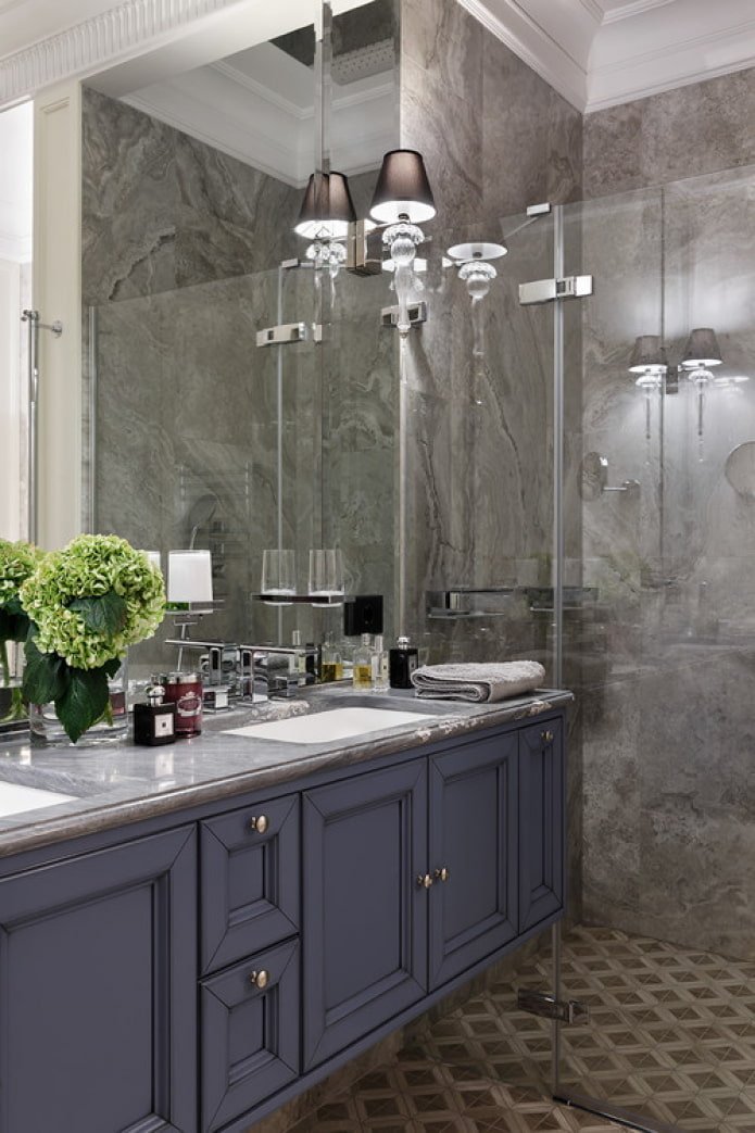 bagno in stile classico