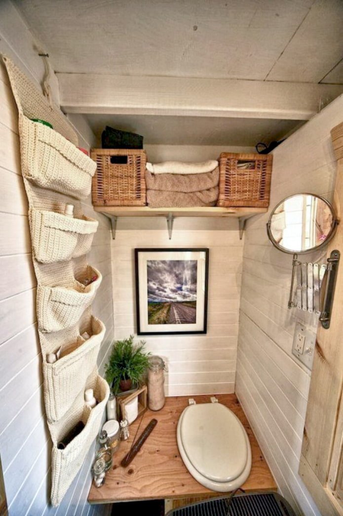 WC in stile country