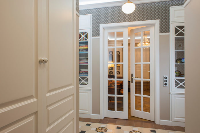 porte doppie in vetro all'interno