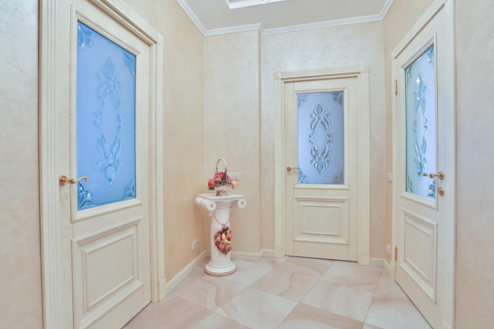 porte con inserti in vetro decorato