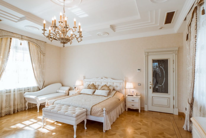 porta con vetri in stile classico