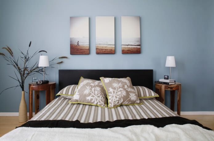 Quadriera modulare in un interno di camera da letto