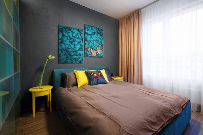 quadro modulare moderno nell'interno della camera da letto