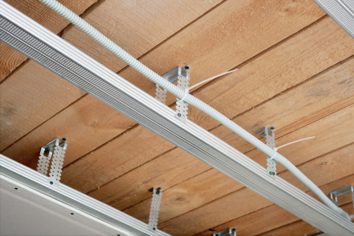 telaio per pannelli sul soffitto
