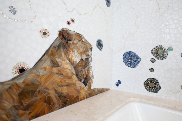 immagini di animali a mosaico negli interni