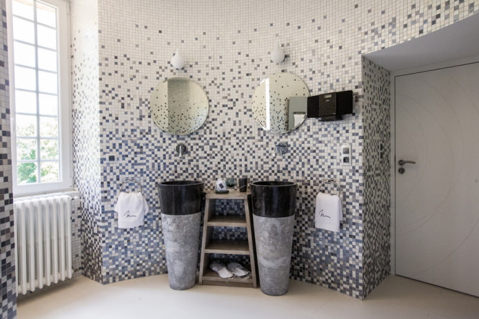 piastrelle a mosaico in plastica in bagno