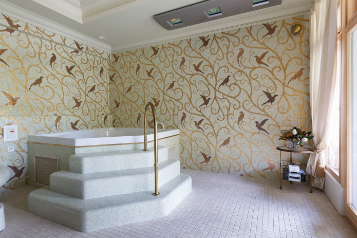 mosaico sul pavimento nell'interno del bagno