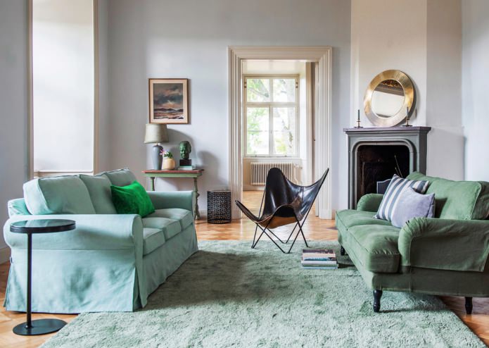 divani color menta di diverse tonalità