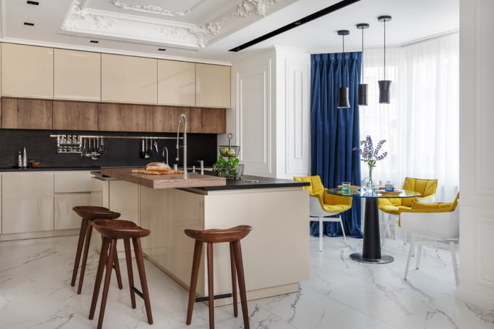piastrelle per pavimenti in marmo negli interni della cucina