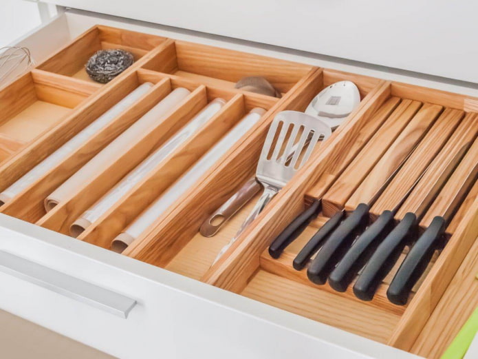 Organizzatore di legno
