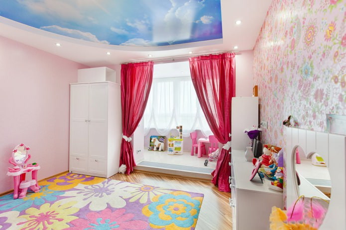 Soffitto teso a due livelli per la cameretta di un bambino