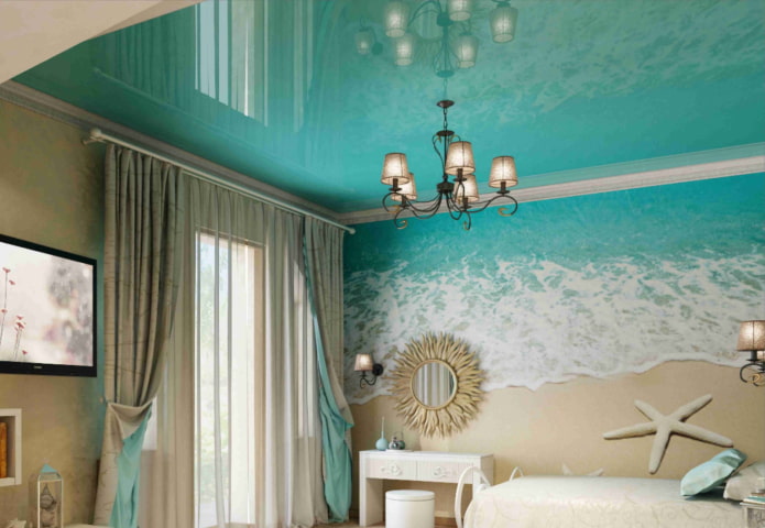 soffitto teso turchese all'interno